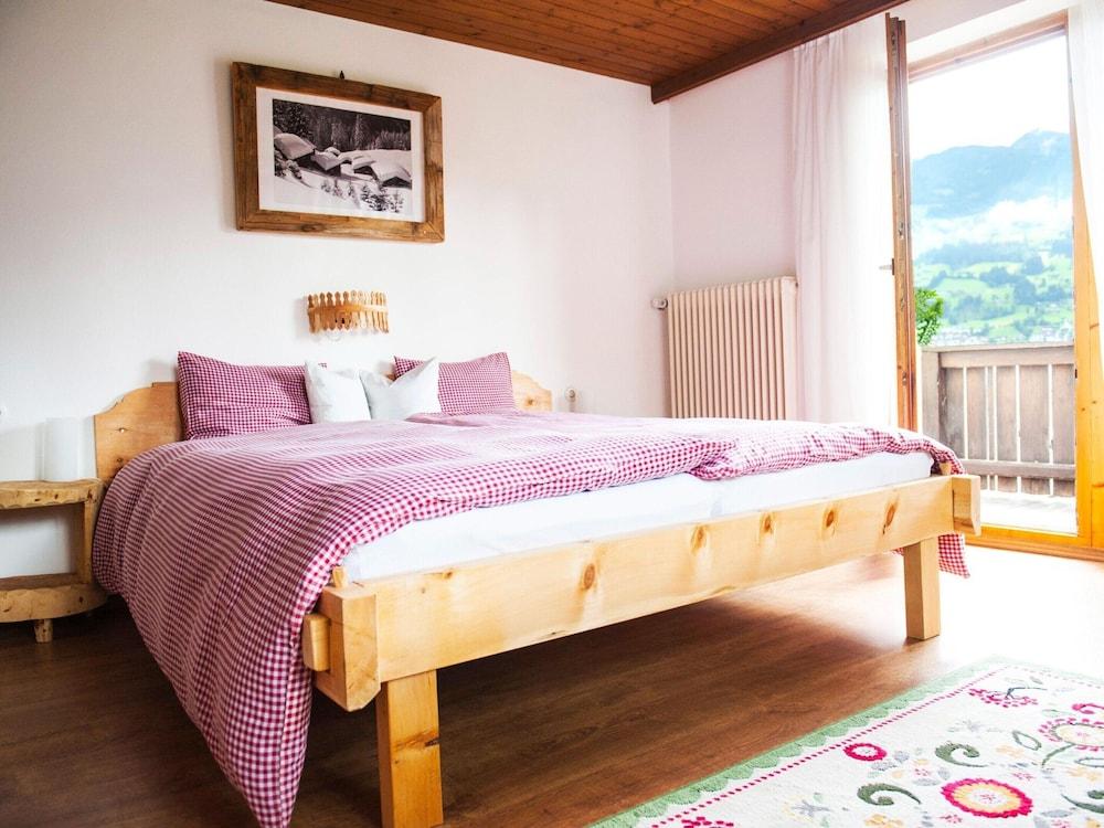 Spacious House In Fugen With Terrace