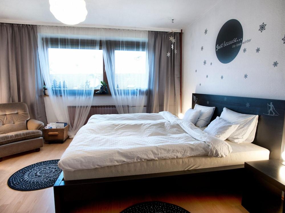 Spacious House In Fugen With Terrace