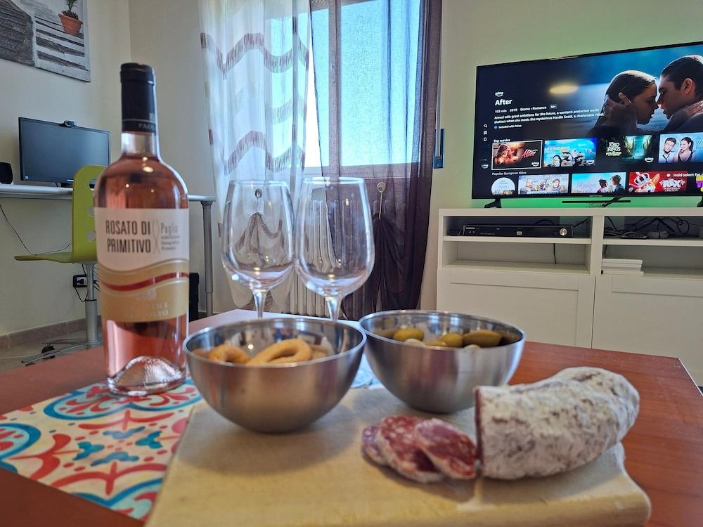 The House OF THE SUN Brindisi