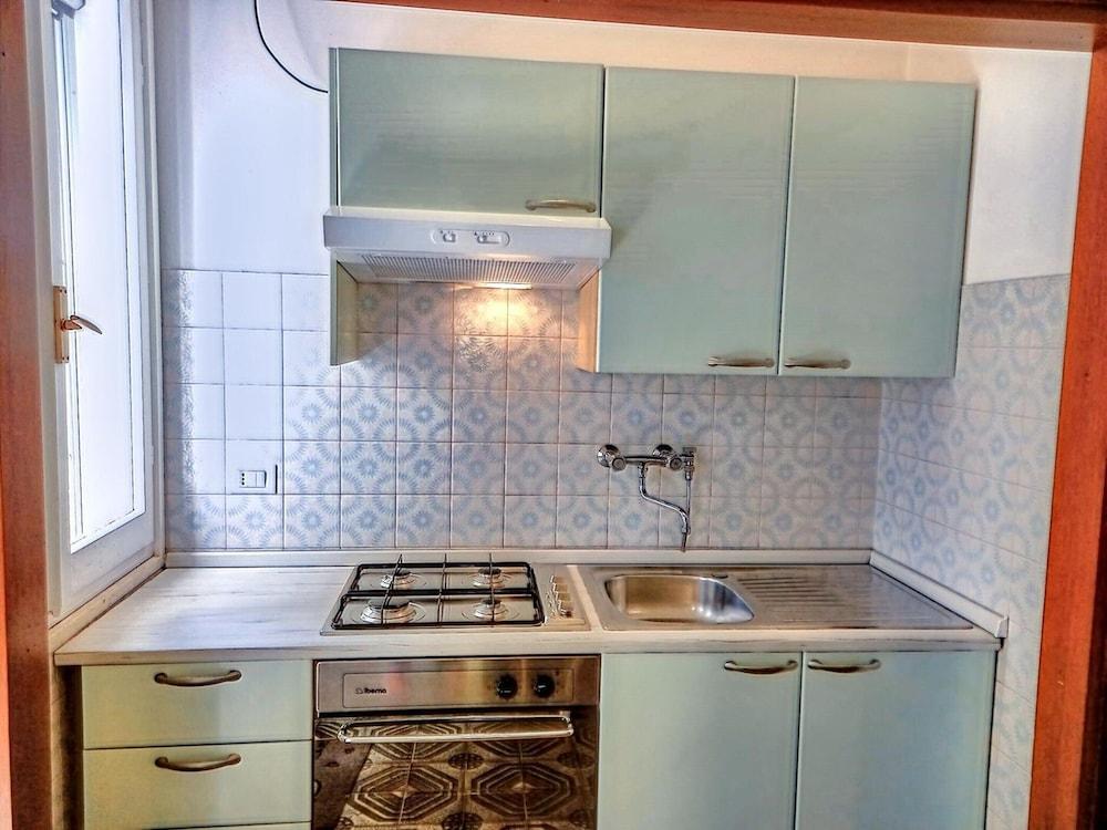 Amazing Apartment With Garden