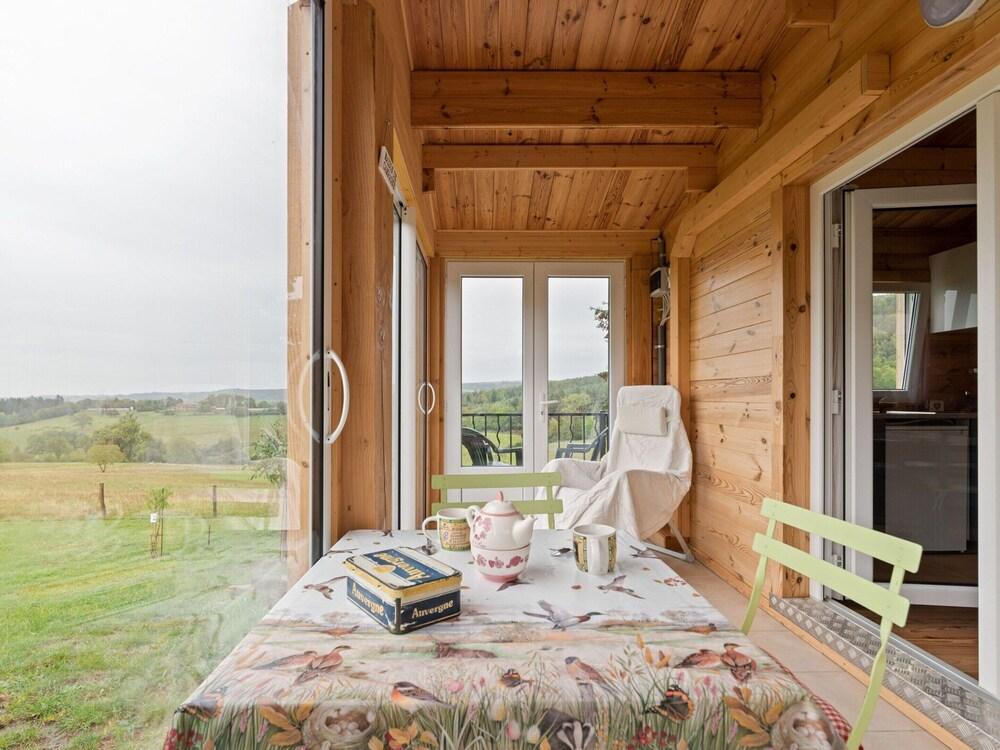 Secluded Chalet in Egliseneuve des Liards