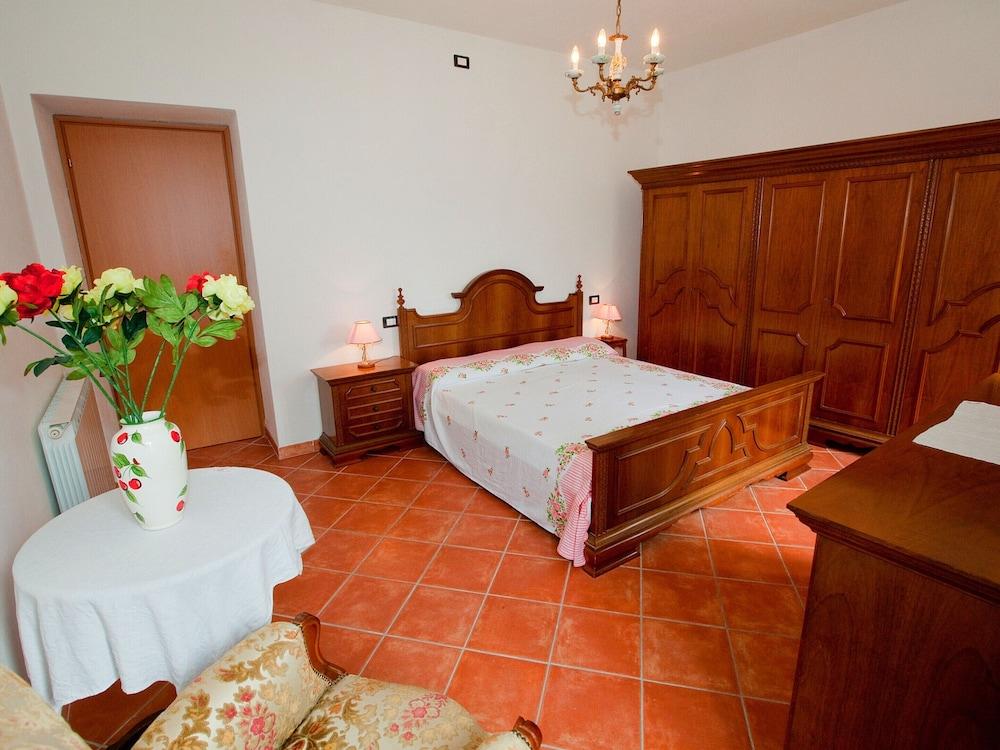 Rustic Cottage Charm in Liguria