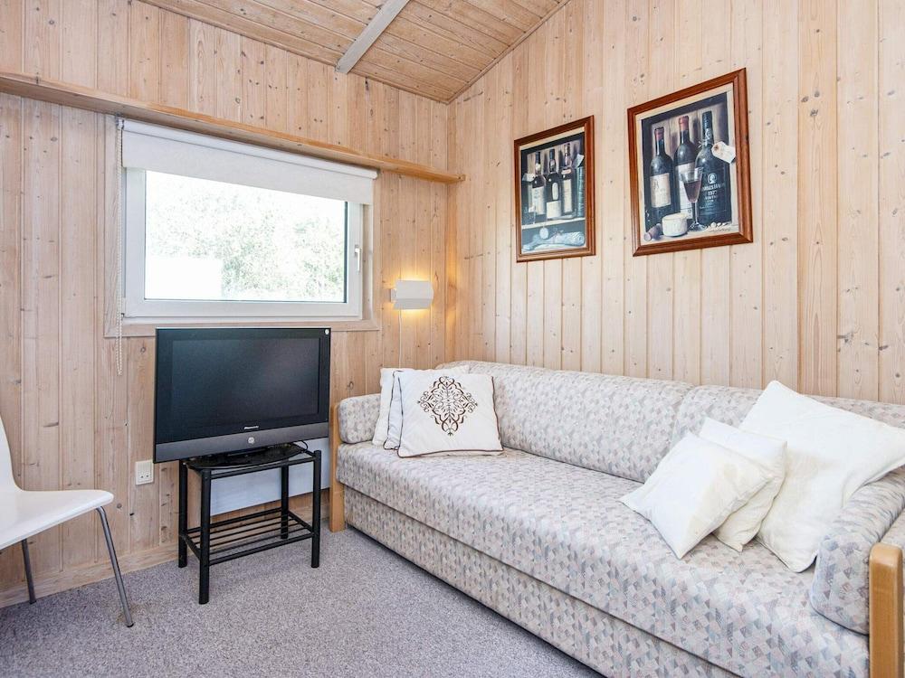 6 Person Holiday Home in Juelsminde