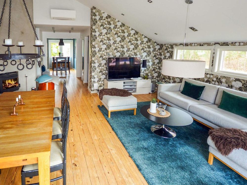 Cosy Apartment by the Sea-by Traum