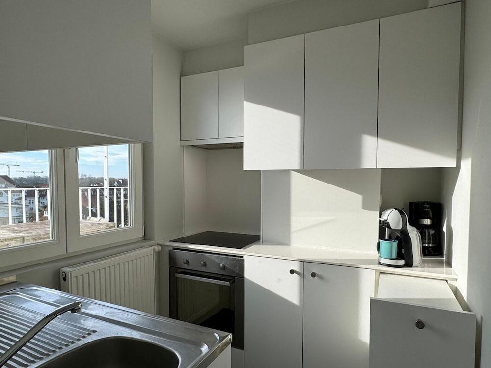 Bright Flat With Bunk Beds