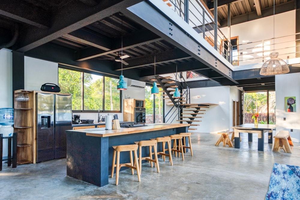 Balam Beach Villa - Modern 4bed Oceanfront w Pool