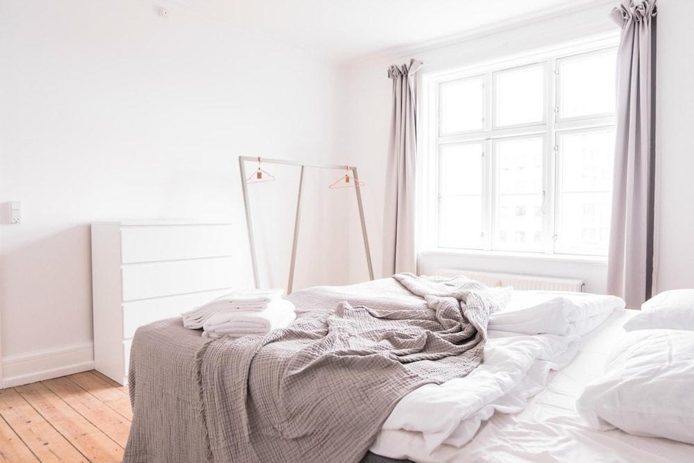 2-bed With Private Balcony