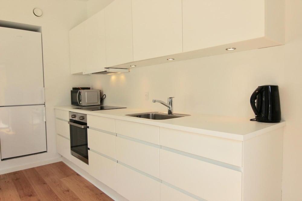 Private 1-bed Townhouse w Terraces