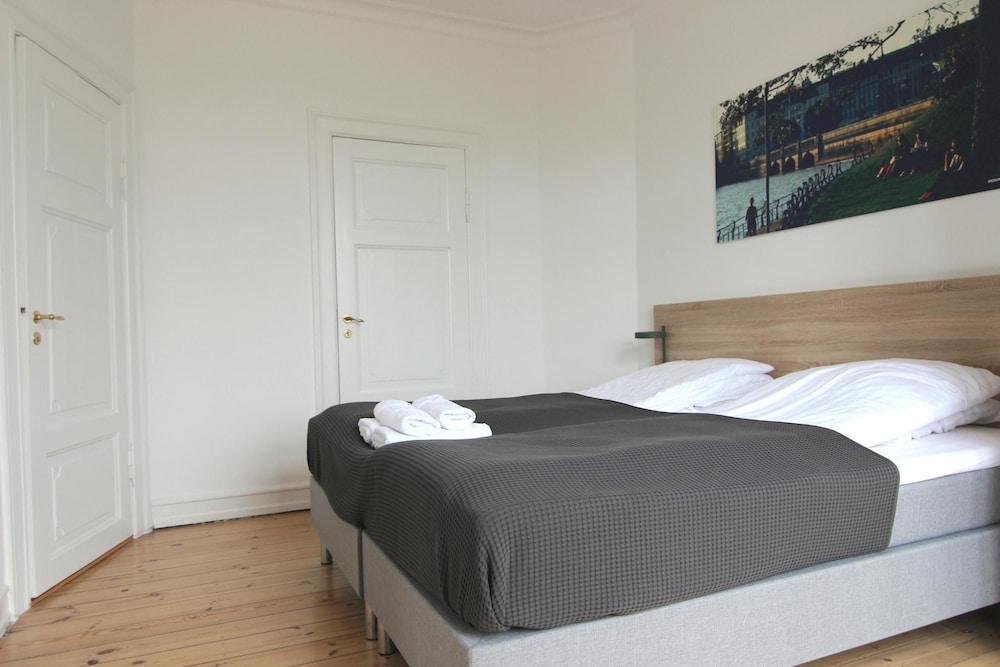 Beautiful 2-bed in Frederiksberg C W Balcony