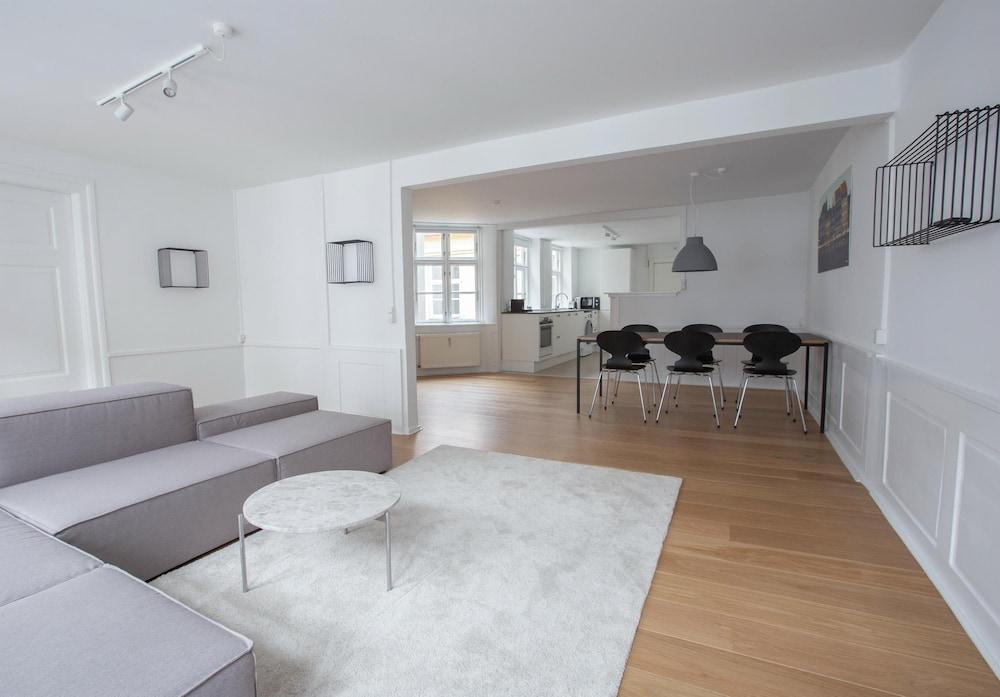 Beautiful 2-bed in top Copenhagen Location