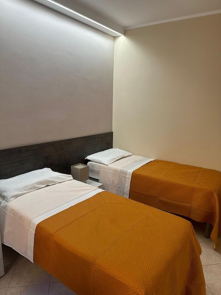 Kalgheros Luxury Rooms