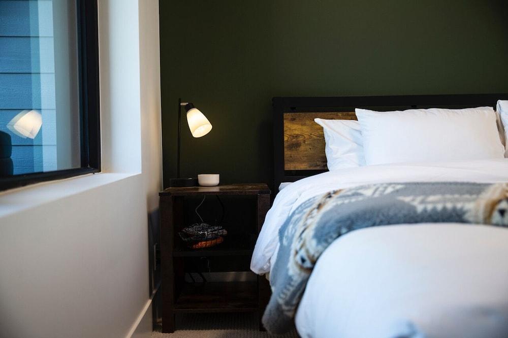 Revy Rendezvous by Revelstoke Vacations