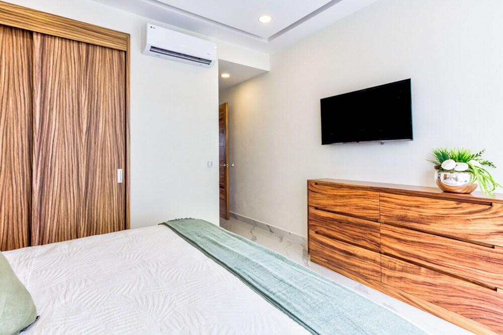 Quinta San Miguel Canal Pool Steps Beach