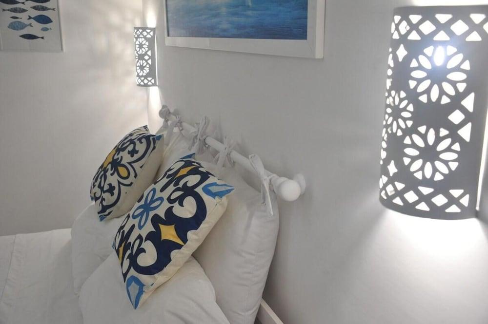 Art House in Amalfi Historical Center Near Beach