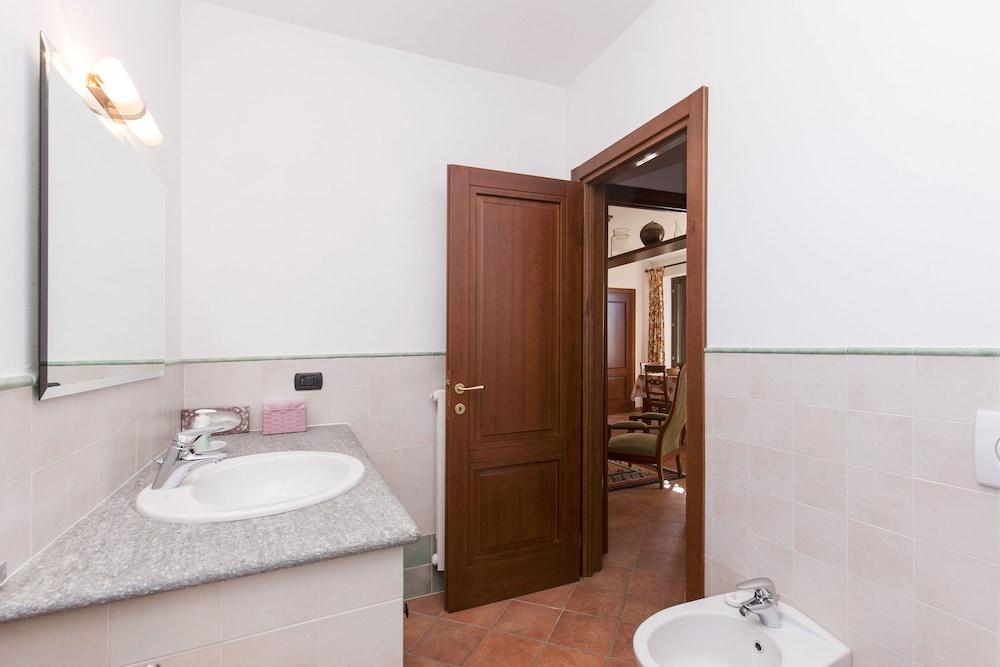 The Bread Oven House