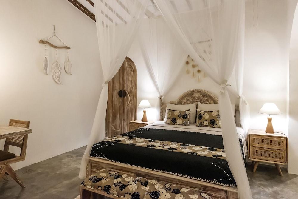 Madeira Javanese Joglo, Jimbaran