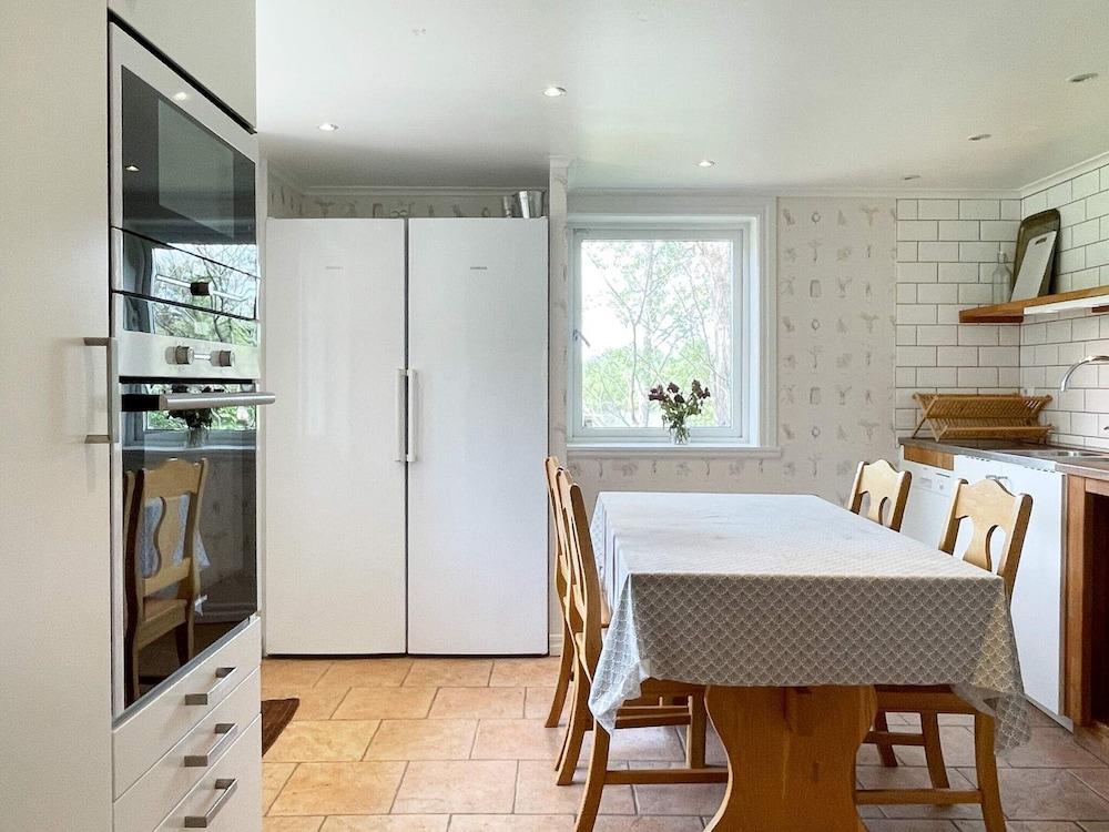 6 Person Holiday Home in Odeshog