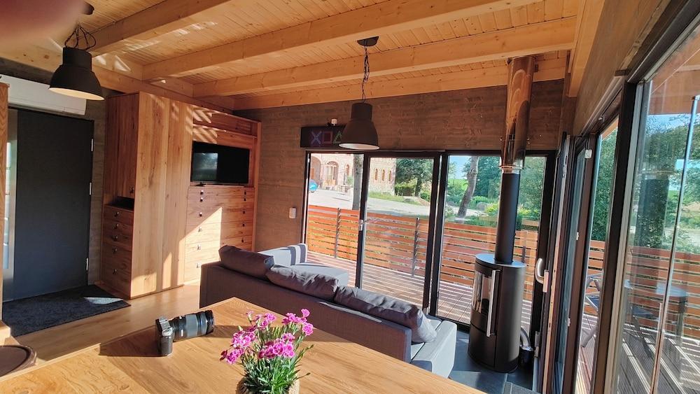 TinyHousebeiDresden spektakuläres winziges Häuschen auf Stelzen im Pferdeteich, Kaminofen, umlaufende Terrasse - Nähe Sächsische Schweiz