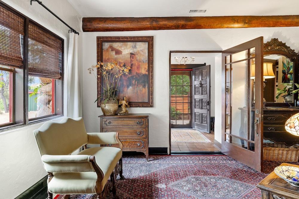 Rock House Haven Retreat