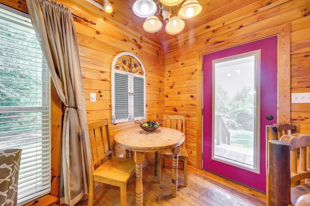 Picturesque Oklahoma Cabin on 80 Acres w/ Views!