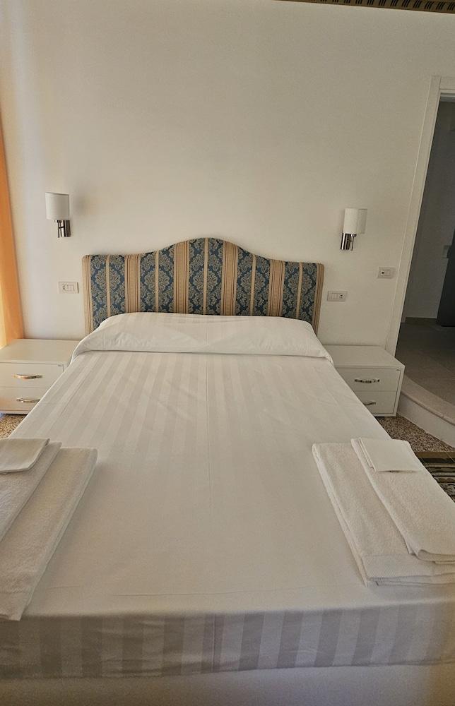 Galene - Beachfront in Costa d'Amalfi