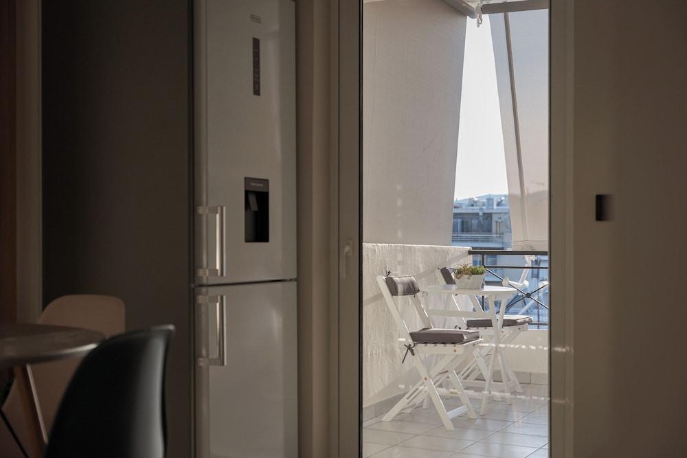 Athenian Stylish Apartment