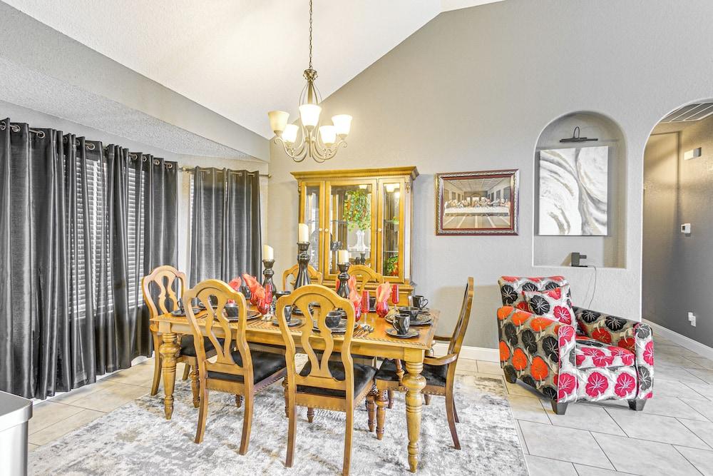 14 Mi to Jekyll Island: Luxe Brunswick Home