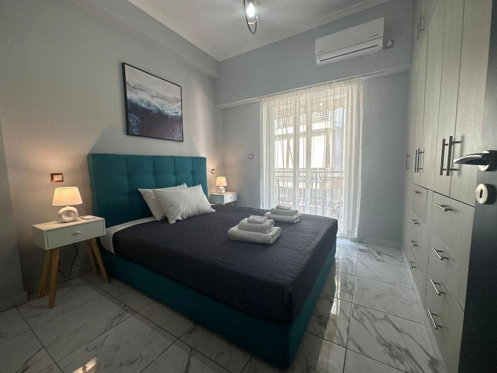 Red Roses Apartment - At083