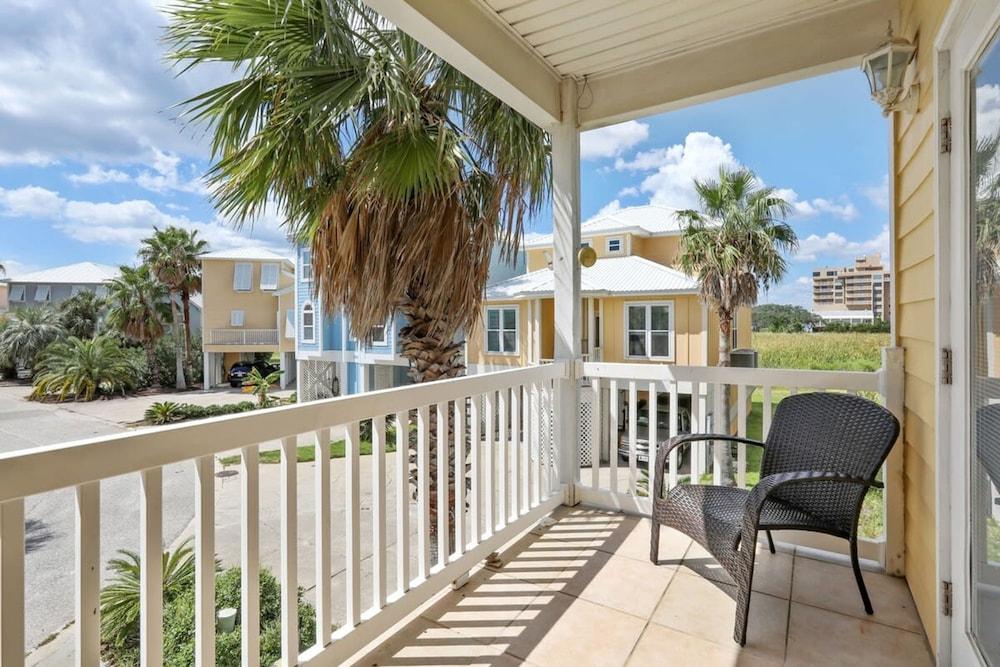 Blue Lagoon Beach House