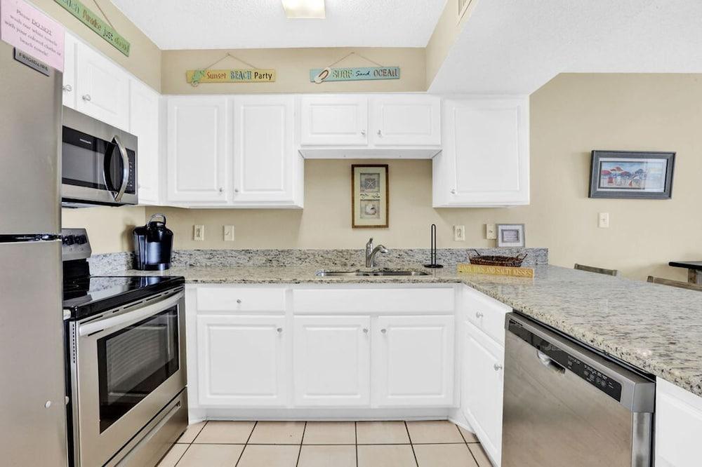 Seaside Beach 5415- Beach Front Pools Sauna