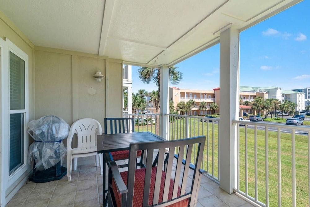 Portside 108- On Ole River Bring Boat Pool