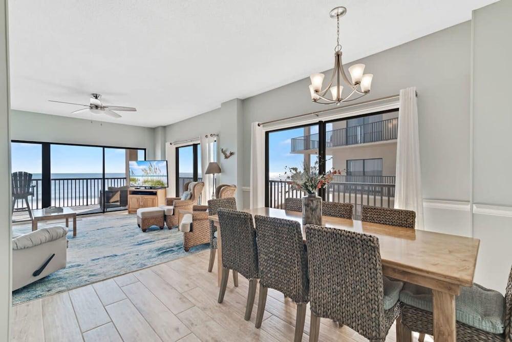 Palms 304 3rd Floor 3 BR 3 BA Corner-unit