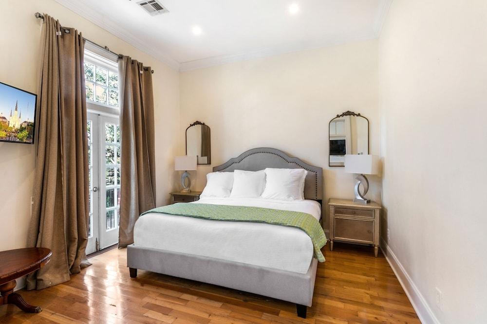 Spacious 3BR Condo in New Orleans