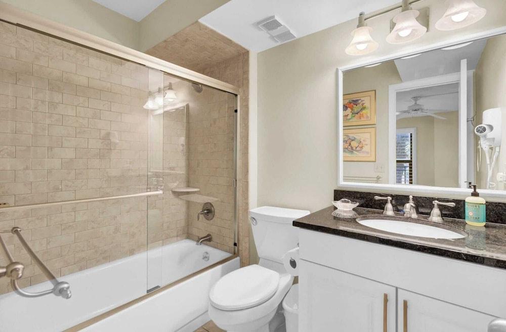 123d Shipwatch by Avantstay Beach Access + Pool