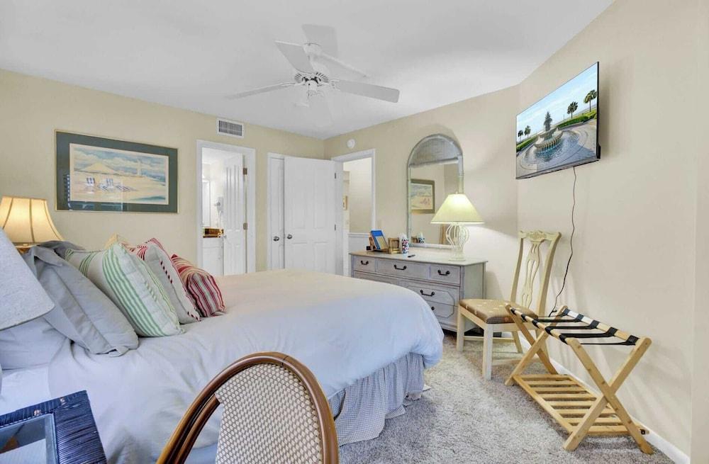 123d Shipwatch by Avantstay Beach Access + Pool