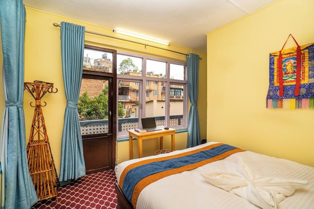 KWABAHAL BOUTIQUE -LUXURY HOSTEL