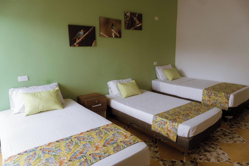 Tuki Hostel & Lounge