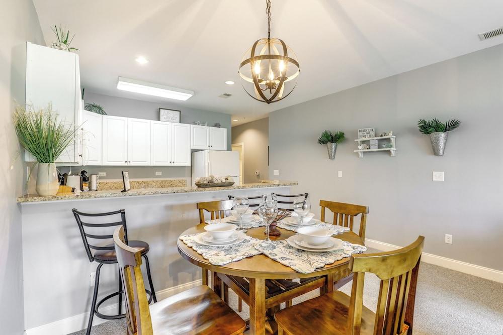 Golfer's Paradise: Myrtle Beach Condo w/ Pool!