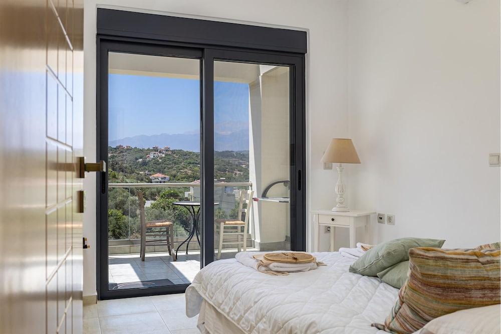 The Base- Homey, Affordable, in Good Location