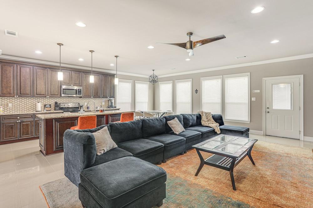 Arabi Home w/ Deck: 7 Mi to Downtown New Orleans!