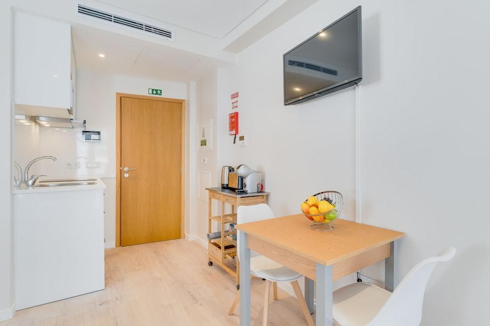 Q Studios 2 by Atlantic Holiday