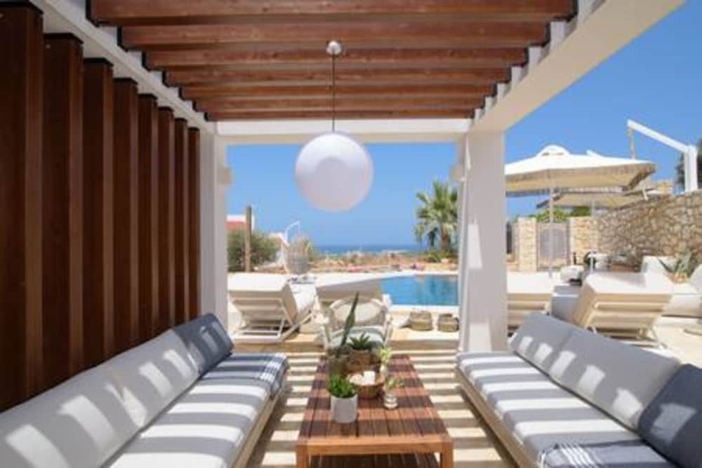 Therros Villa With Private Pool by Estia