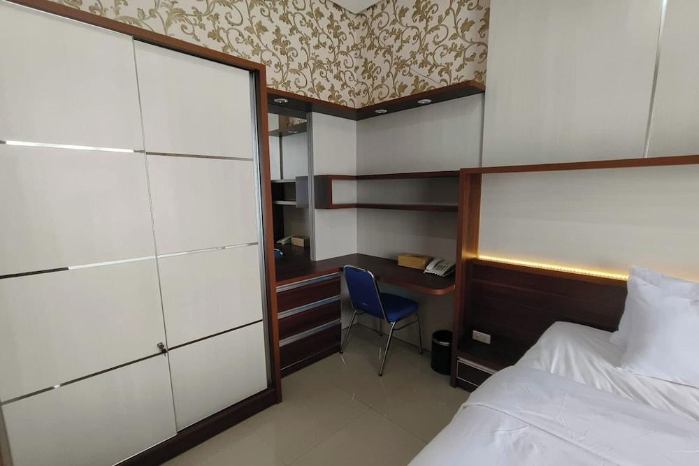 Mulyojaten Hotel & Resto