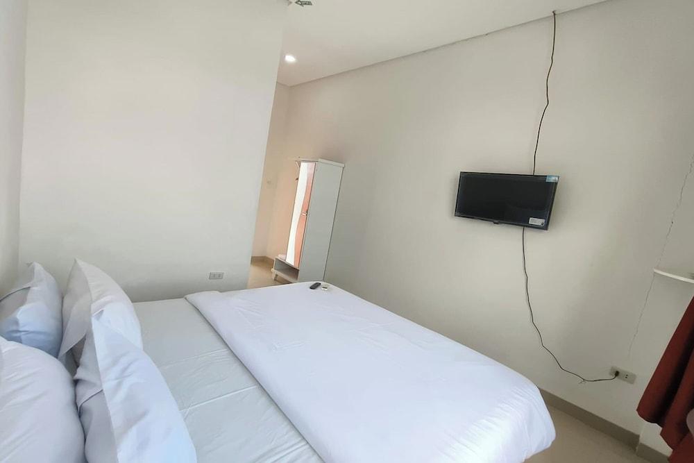 Mulyojaten Hotel & Resto