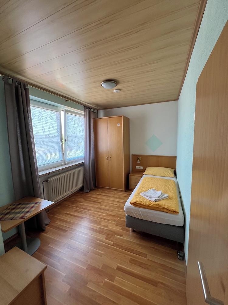 Gasthaus & Metzgerei Besenhardt