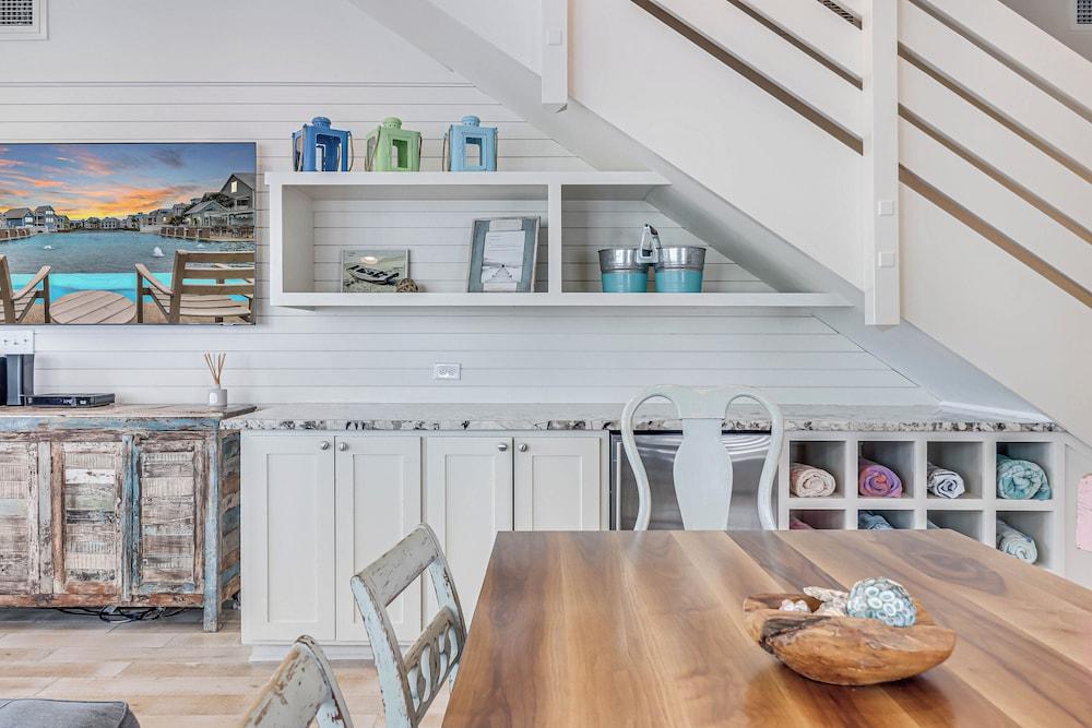 Beach Bungalow TC 2305