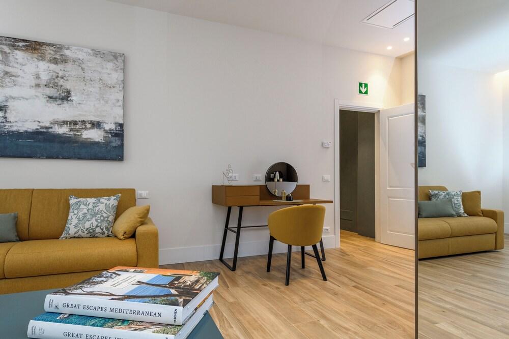 Domus Augustea - Luxury Accommodations