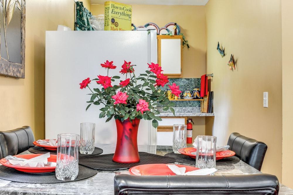 Charming Studio ~ 5 Mi to Stone Mountain Park