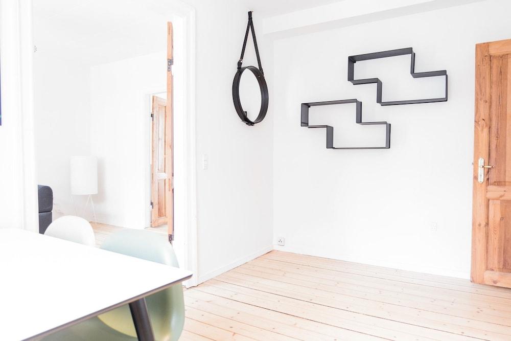 Spacious and Cool 1-bed in Gadekvarteret