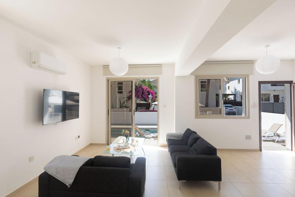 Protaras Polyxenia Villa Pol7